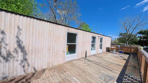 810 N Battlebell Road Highlands TX 77562