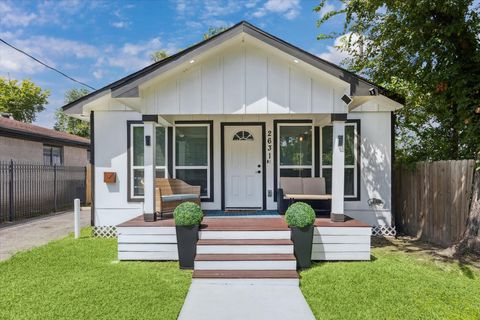 Photo of 2631 Stevens Street, Houston, TX 77026 (MLS # 52313611)