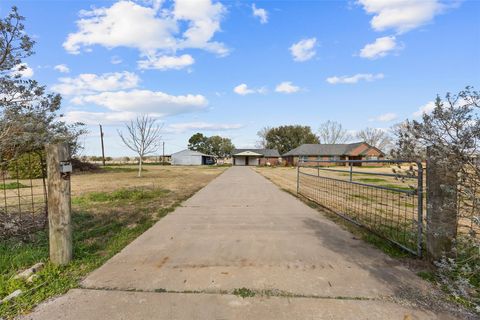 239 County Road 402 Danbury TX 77534