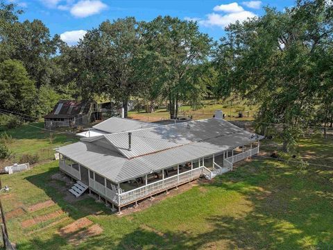 Photo of 6006 St Hwy 315, Long Branch, TX 75669 (MLS # 96792409)