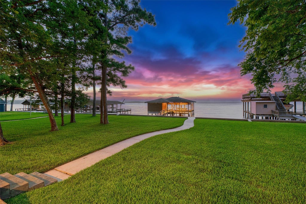 Photo of 371 N Forest Cove Loop, Coldspring, TX 77331 (MLS # 59085839)