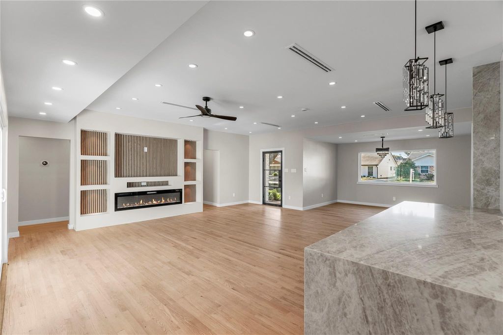 Photo of 9203 Kapri Lane, Houston, TX 77025 (MLS # 91657821)