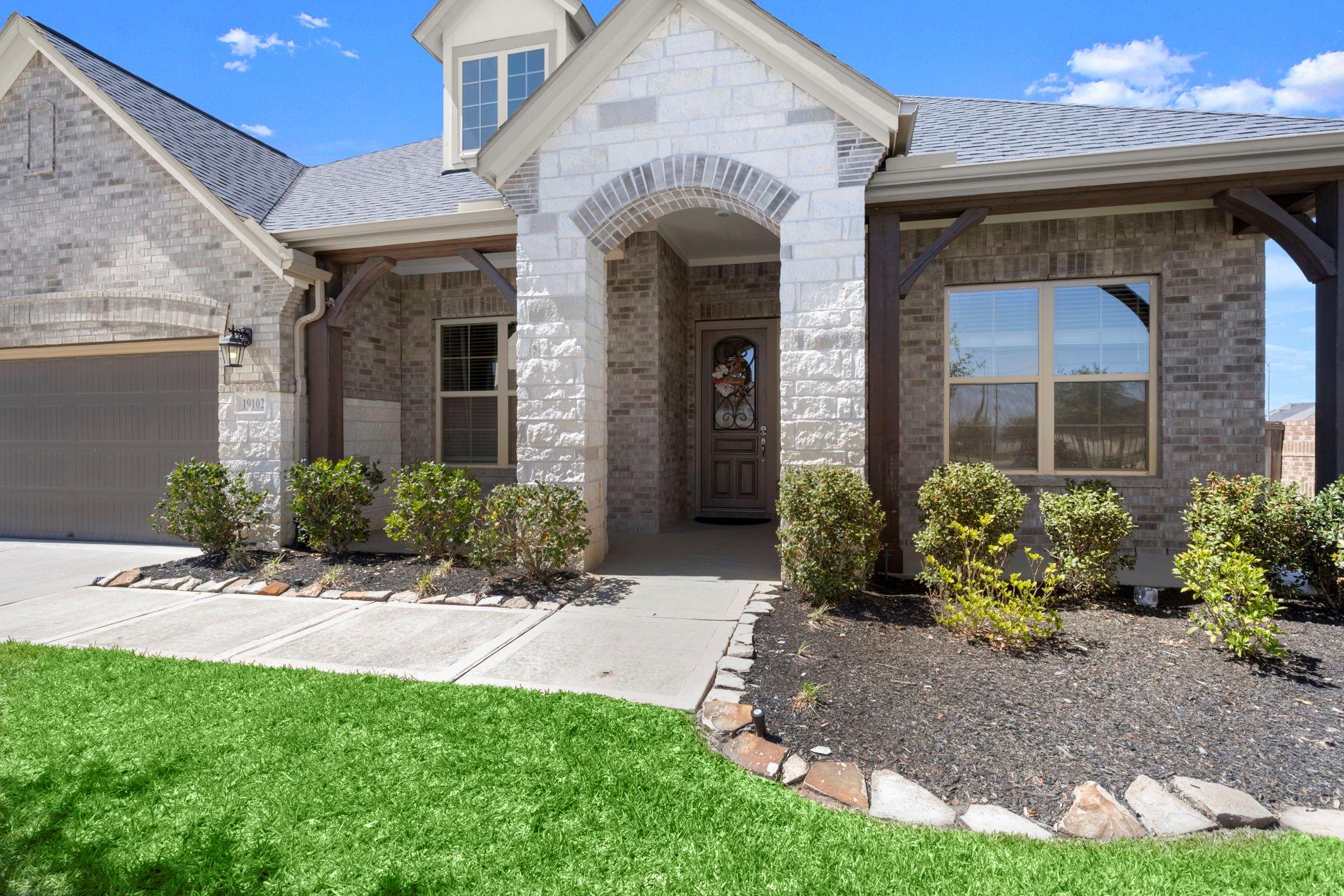 19102 Stable Hill Court