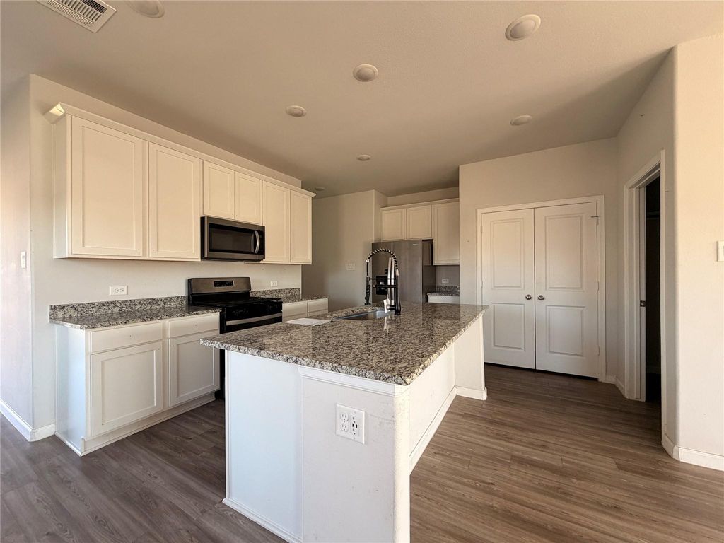 Photo of 17104 Coulter Pine Court, Conroe, TX 77302 (MLS # 87955391)