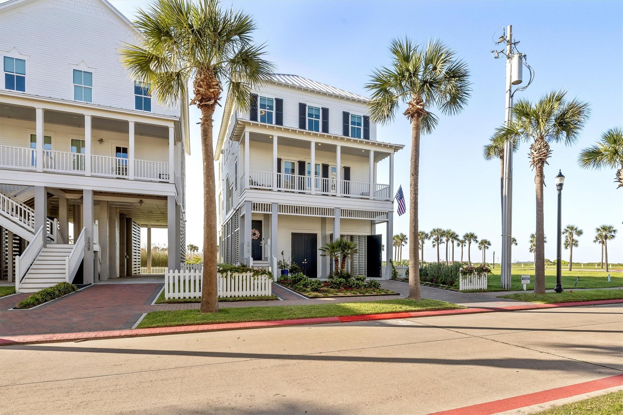 2646 E Seaside Drive