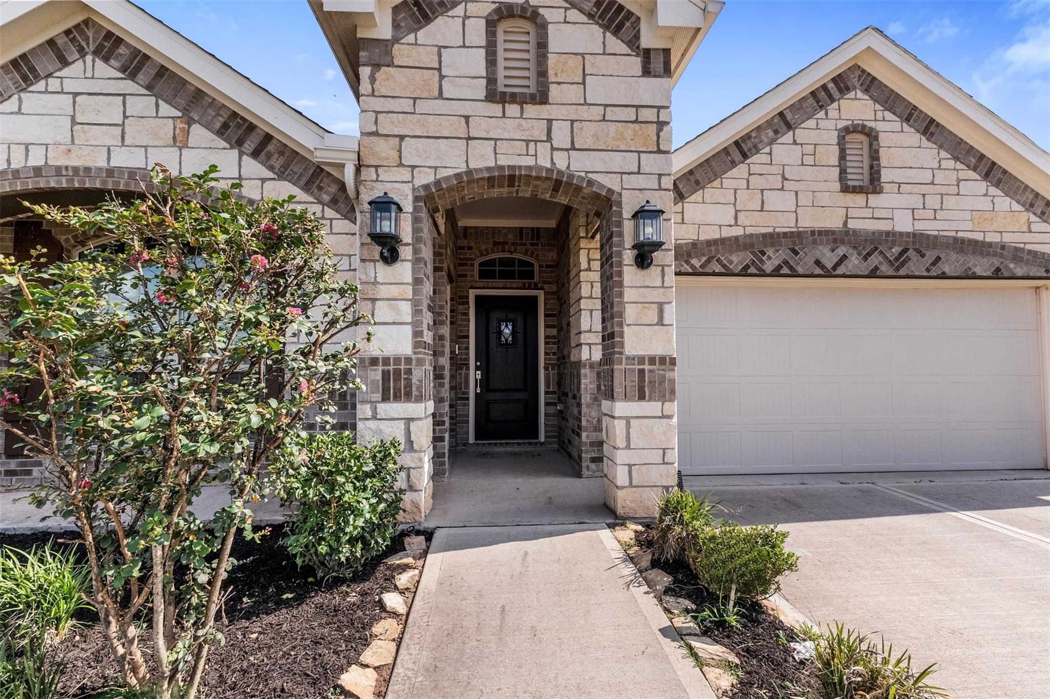 1606 Country Air Lane