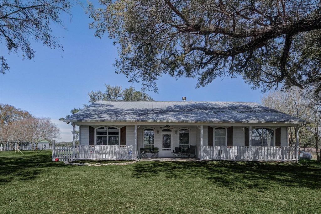 Photo of 38094 Joe Loggins Road, Hempstead, TX 77445 (MLS # 67675495)