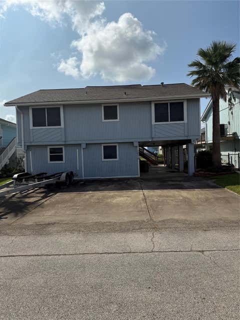Photo of 1075 Redfish Street, Bayou Vista, TX 77563 (MLS # 55378018)