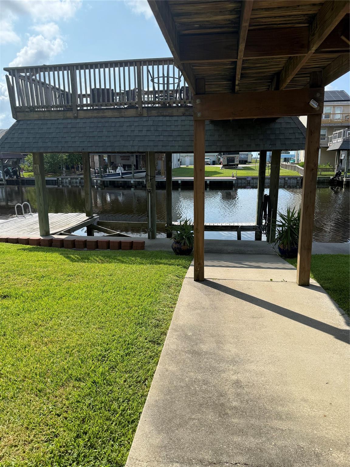 1075 Redfish Street
