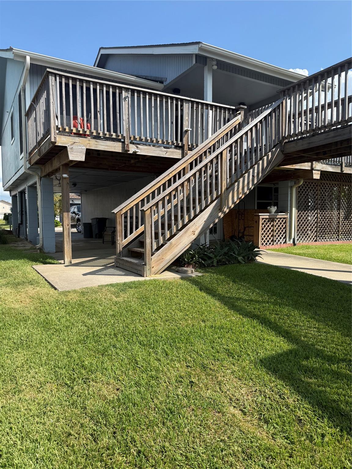1075 Redfish Street
