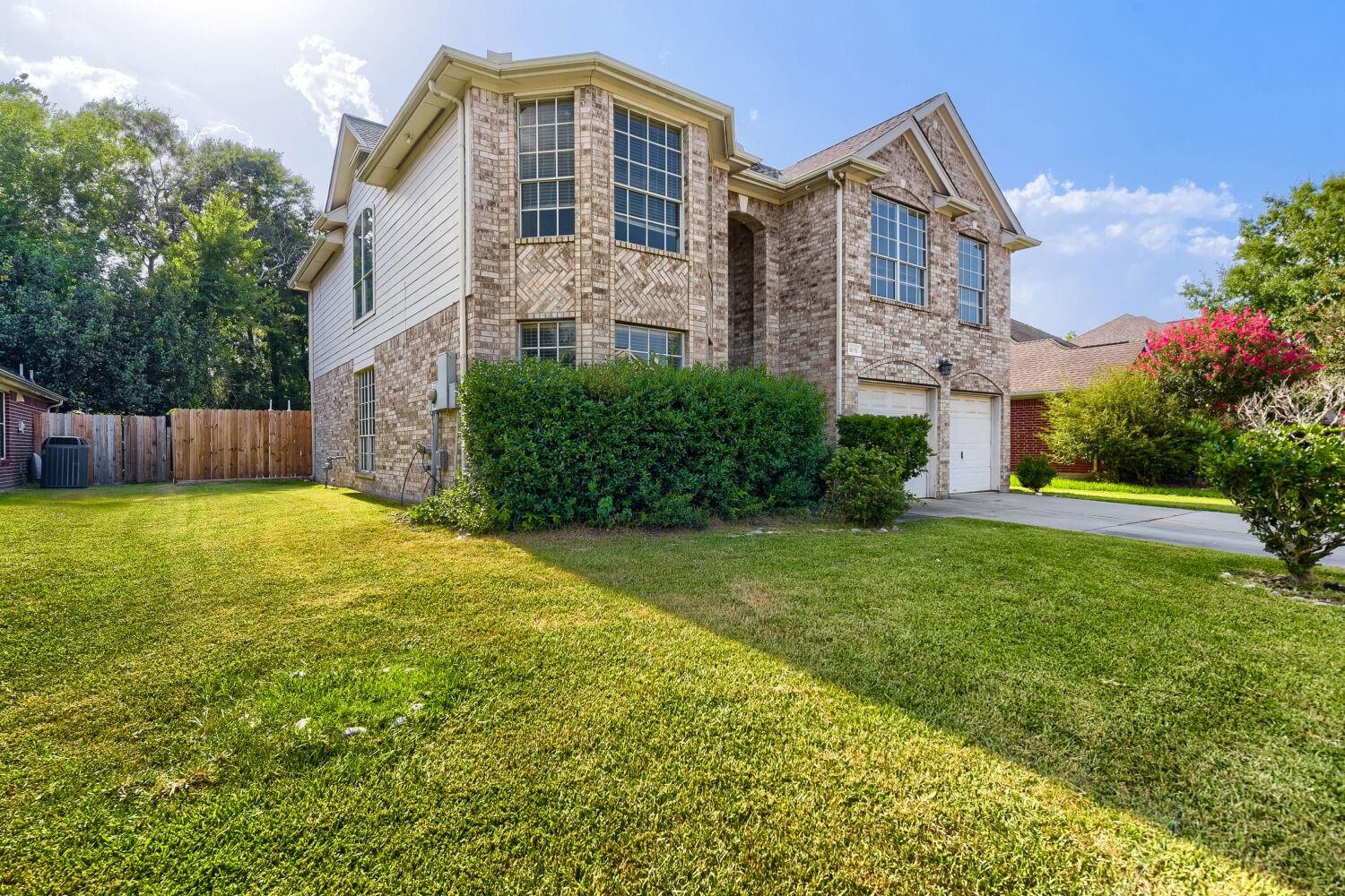 18715 Woodglen Shadows Drive