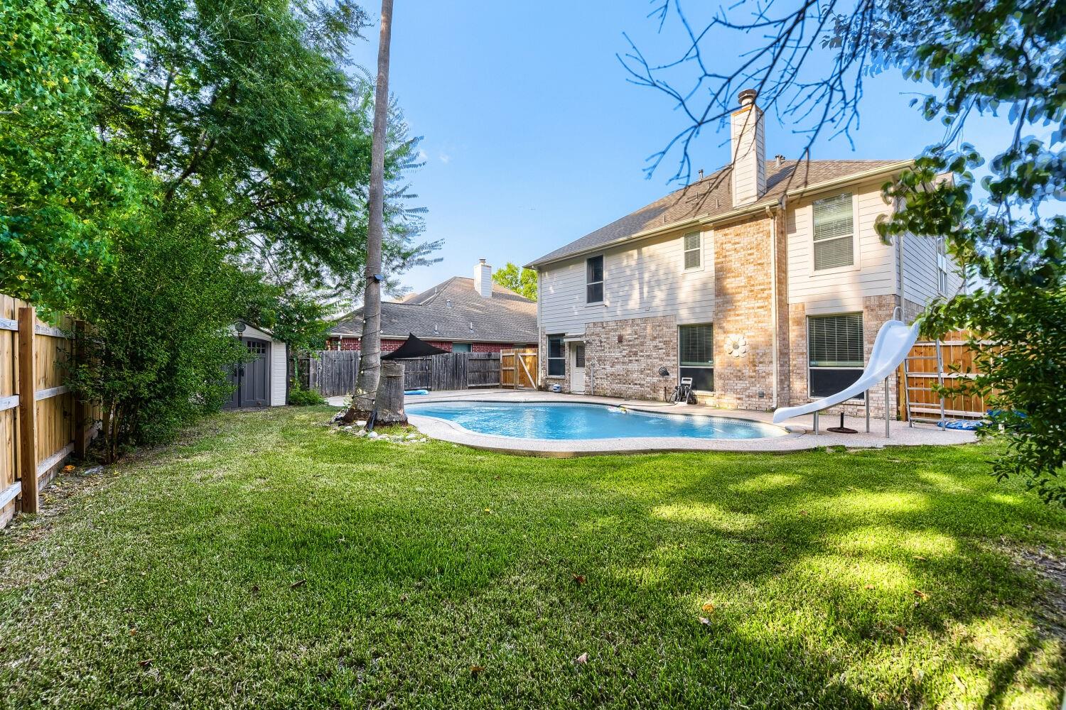 18715 Woodglen Shadows Drive
