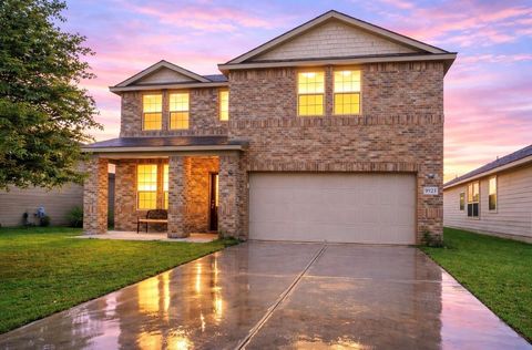 Photo of 9923 Swindale Ridge Ln Ln, Houston, TX 77044 (MLS # 10169261)