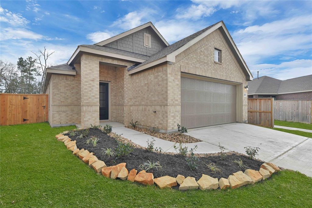 Photo of 6208 Russett Elm Court, Houston, TX 77365 (MLS # 55260620)