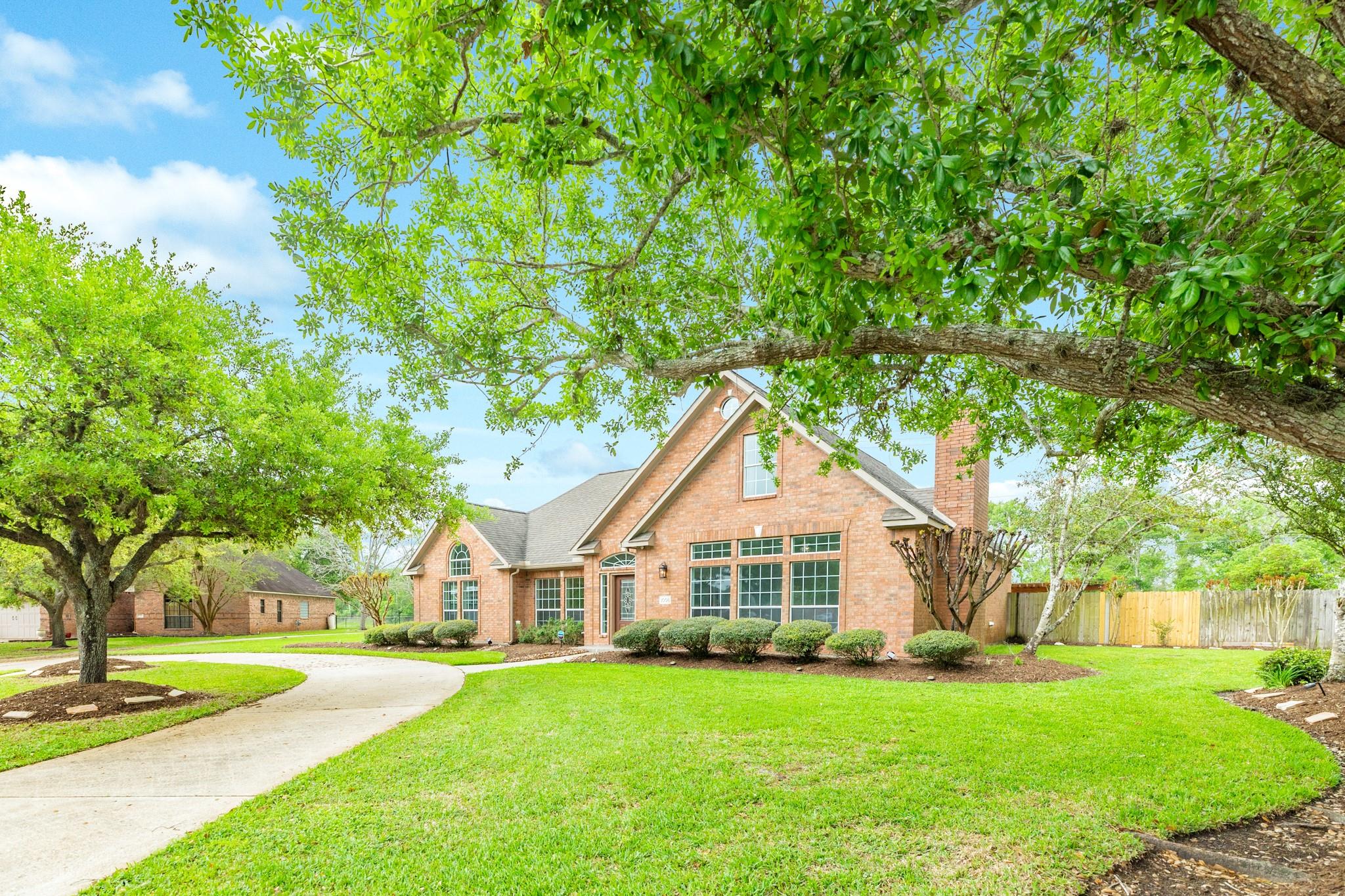 1008 Mockingbird Lane