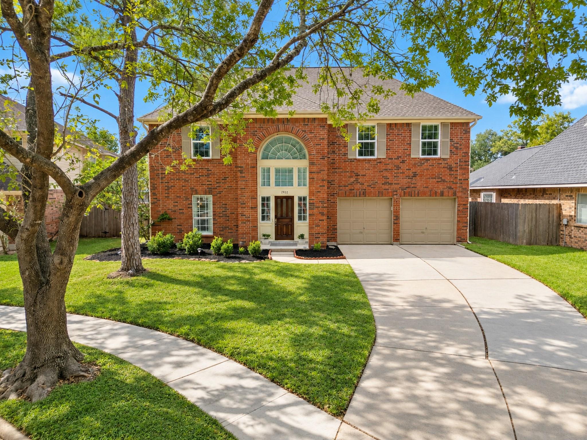 2922 Calendar Lake Drive