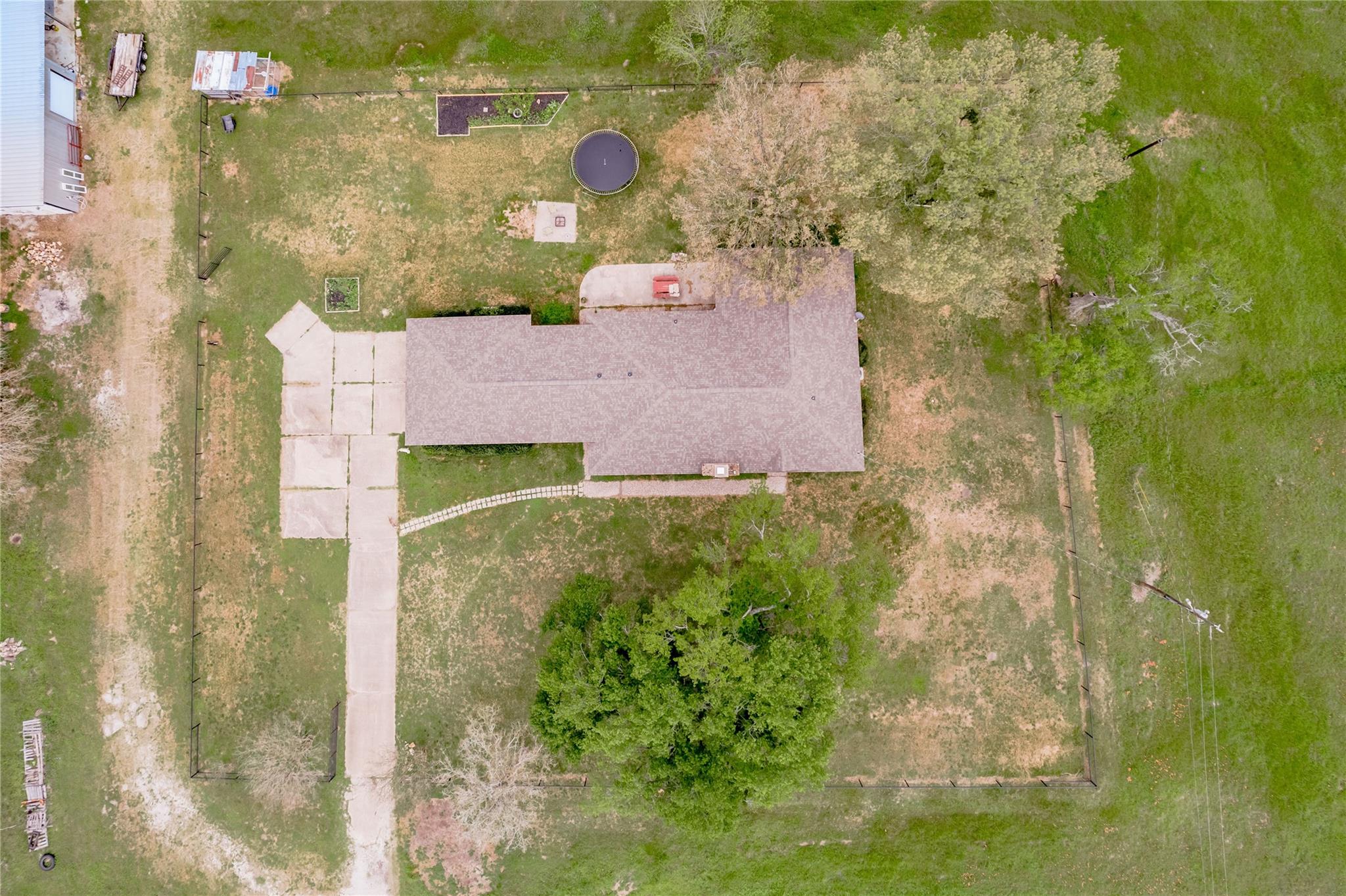 758 Wire Road