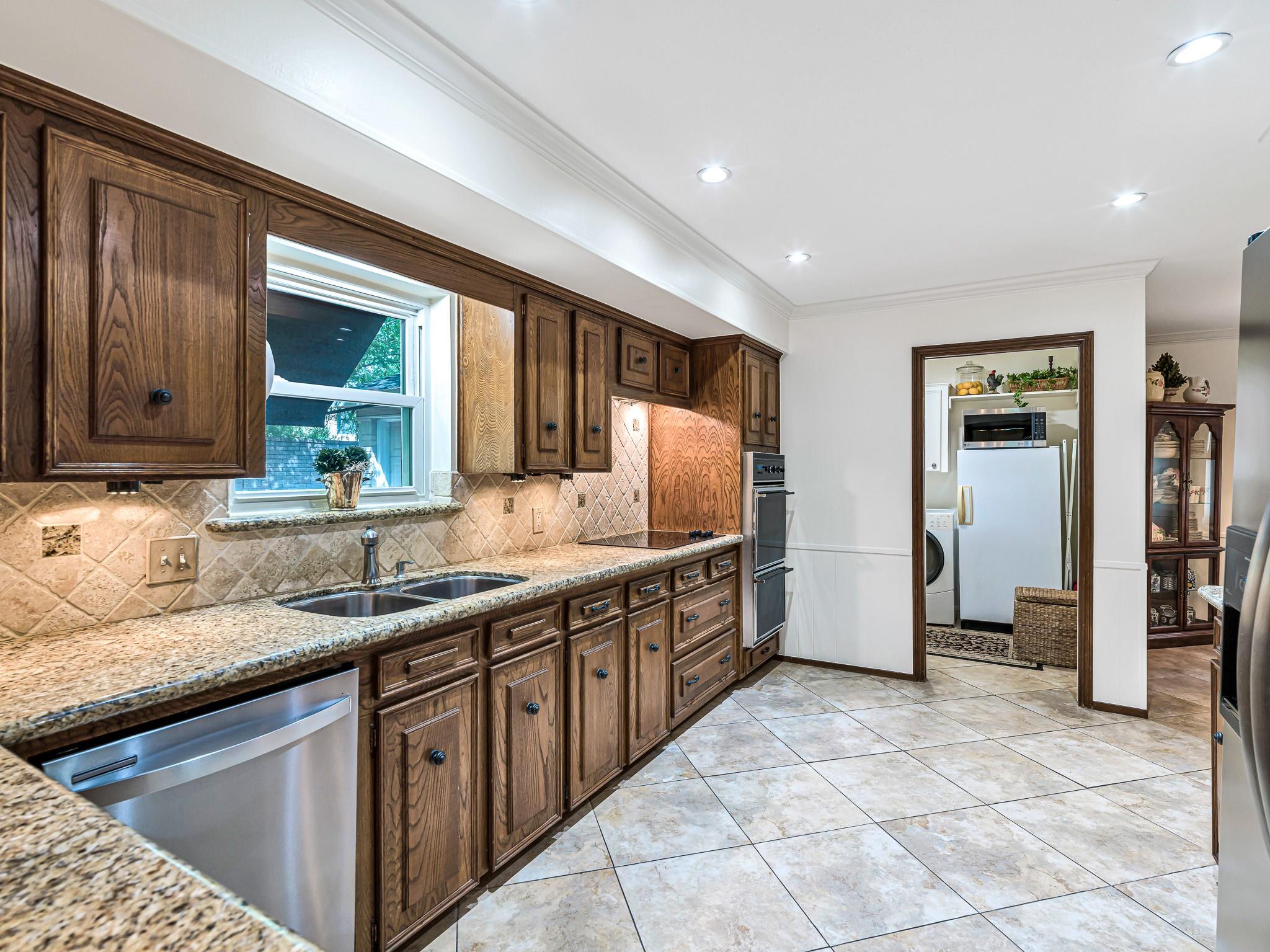 Houston, Texas, 77024, United States, 4 Bedrooms Bedrooms, ,3 BathroomsBathrooms,Residential,Active,2036353