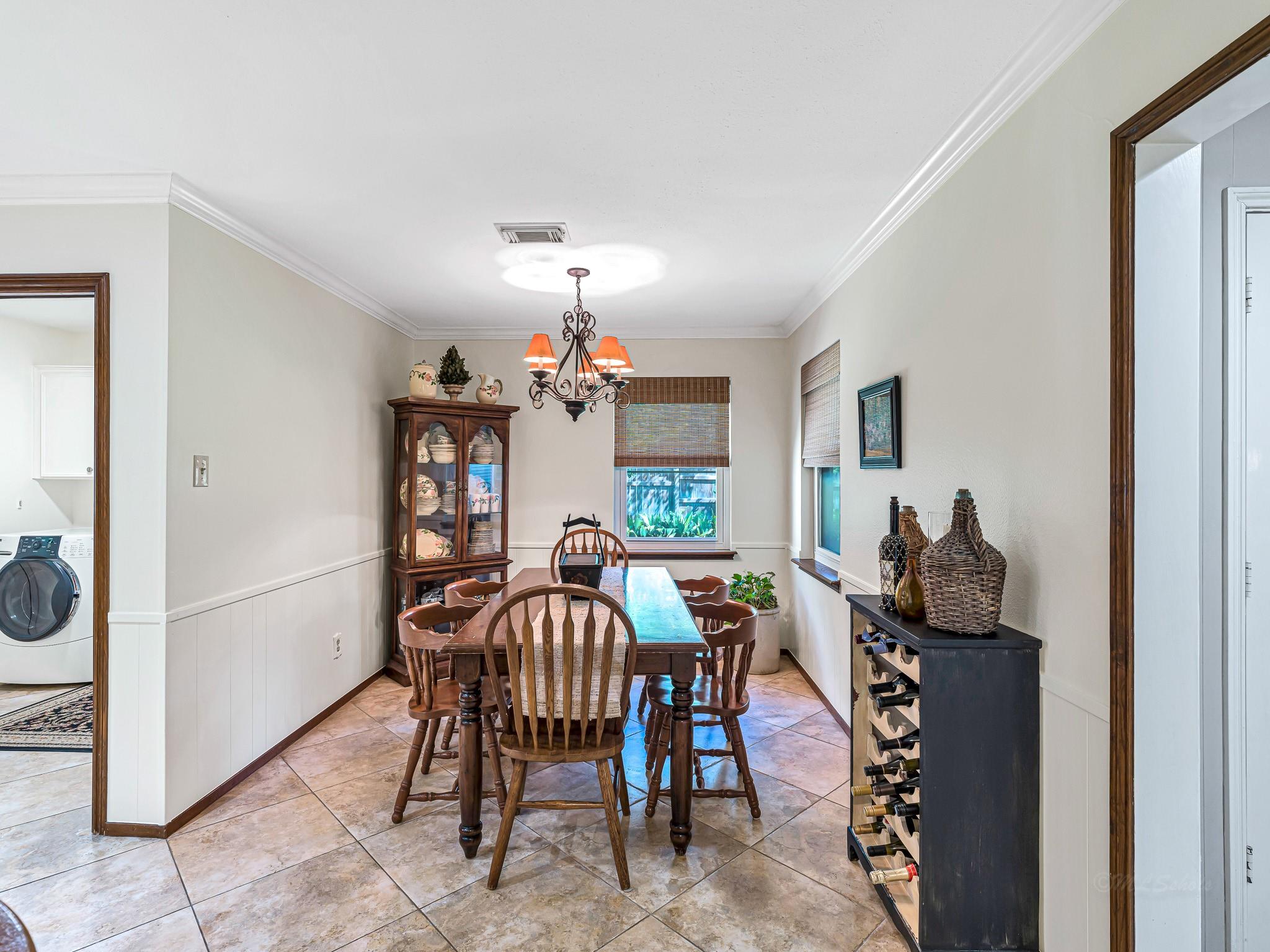Houston, Texas, 77024, United States, 4 Bedrooms Bedrooms, ,3 BathroomsBathrooms,Residential,Active,2036353