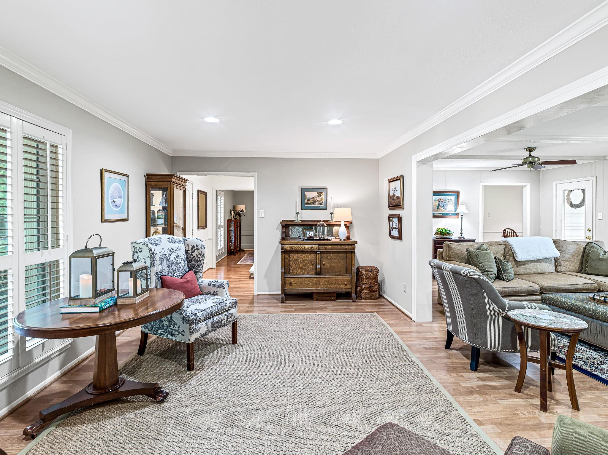 Houston, Texas, 77024, United States, 4 Bedrooms Bedrooms, ,3 BathroomsBathrooms,Residential,Active,2036353