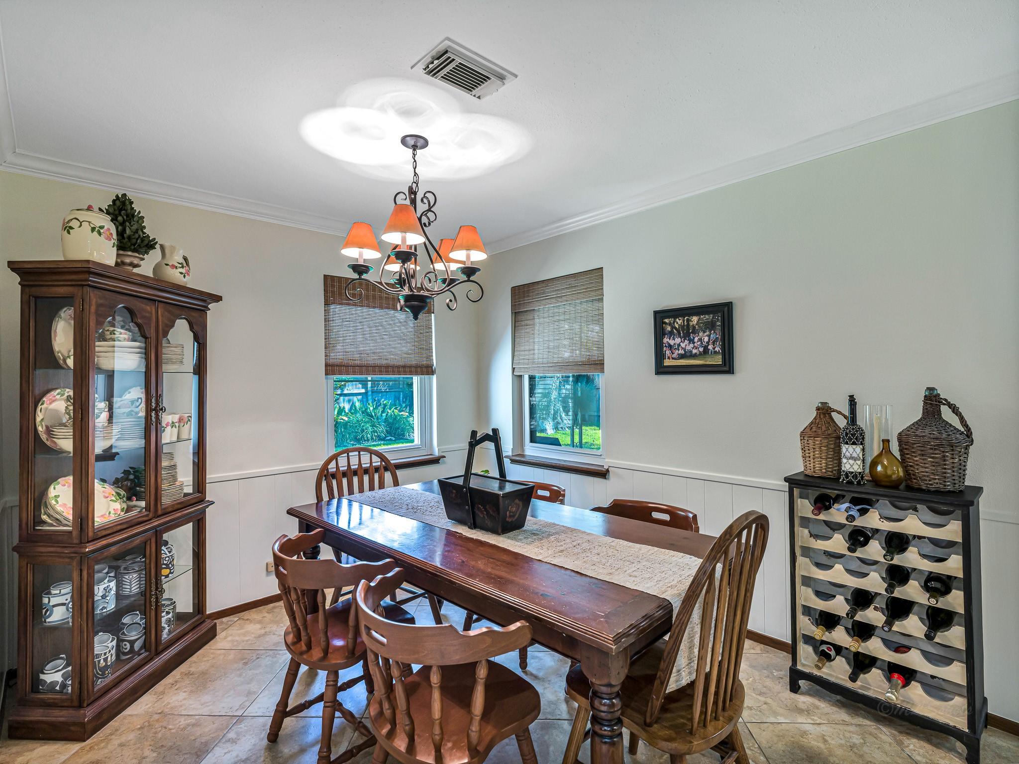 Houston, Texas, 77024, United States, 4 Bedrooms Bedrooms, ,3 BathroomsBathrooms,Residential,Active,2036353