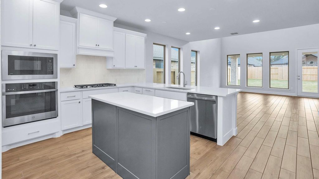 Photo of 9620 Mount Brewer Lane, Porter, TX 77365 (MLS # 29319290)