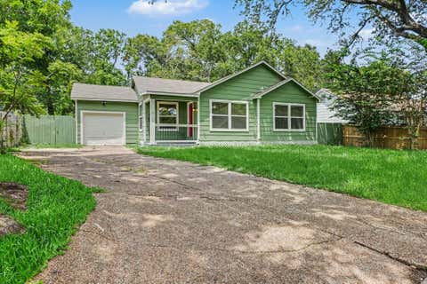 Photo of 702 E Republic Avenue, Baytown, TX 77520 (MLS # 15852892)