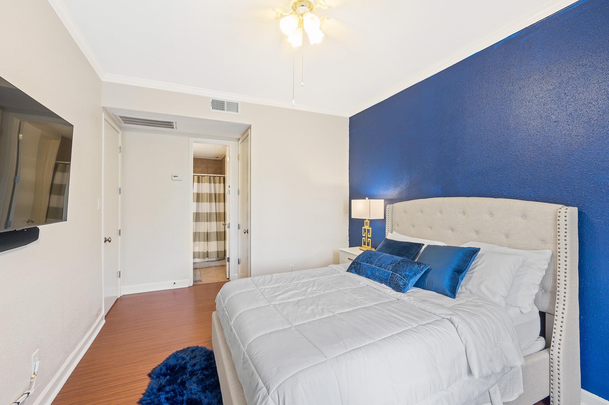 4515 Briar Hollow Place 312