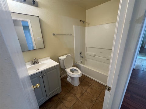 Tiny photo for 13235 Seagler Park Lane, Houston, TX 77047 (MLS # 53630102)