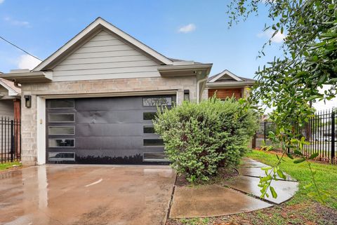 Photo of 3267 Simmons Street, Houston, TX 77004 (MLS # 91898117)