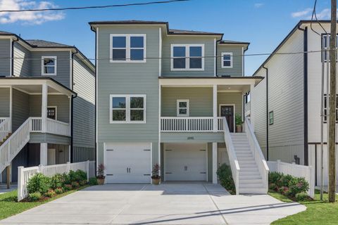 Photo of 3845 Water Street, Dickinson, TX 77539 (MLS # 2440583)