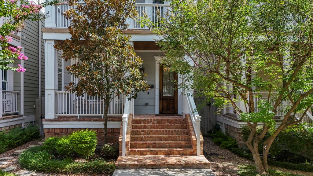 Photo of 218 E 27th Street #A, Houston, TX 77008 (MLS # 79824424)