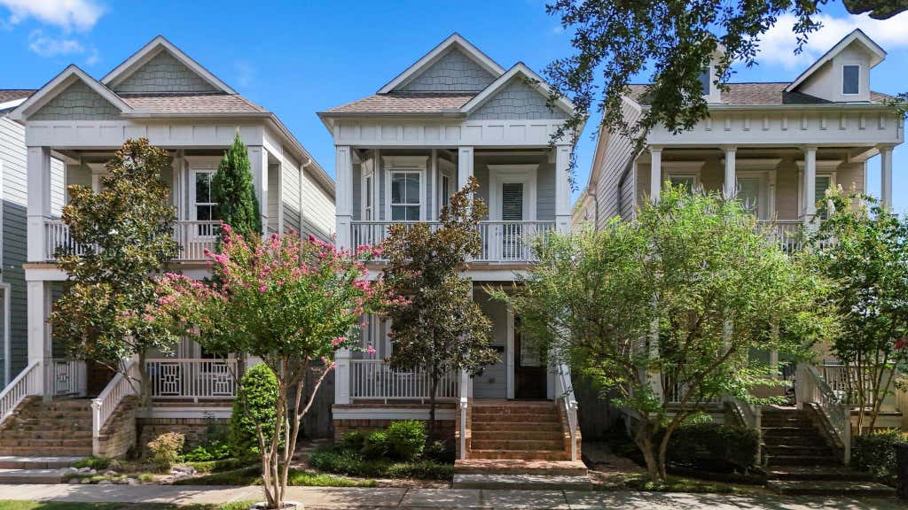 Photo of 218 E 27th Street #A, Houston, TX 77008 (MLS # 79824424)