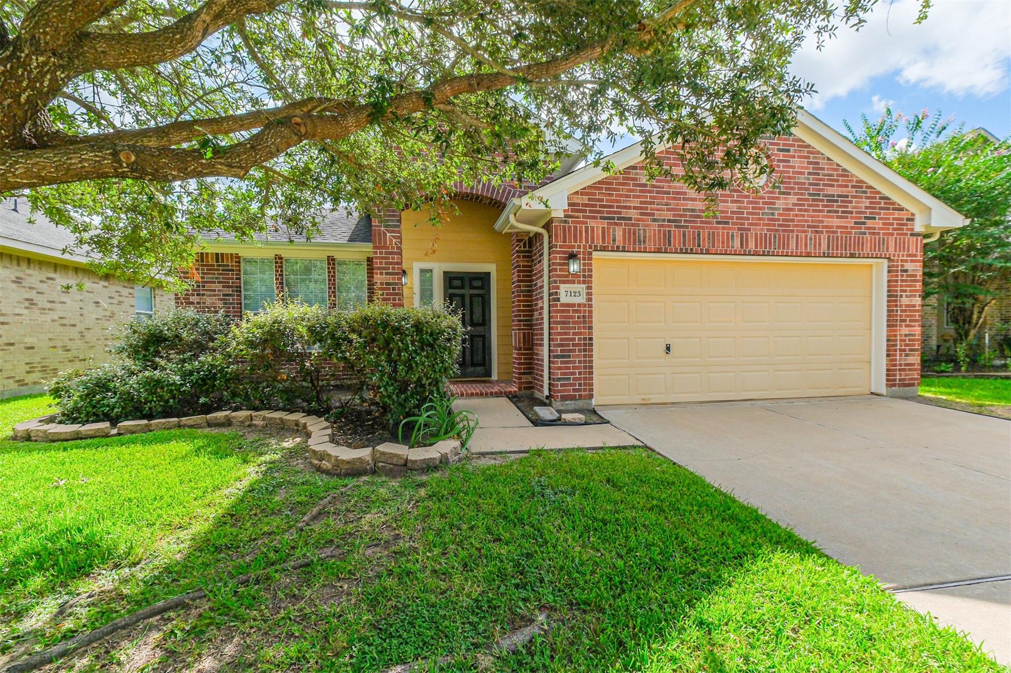 7123 Anaquitas Creek Court