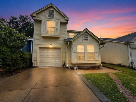Photo of 11530 Springshire Drive, Houston, TX 77066 (MLS # 32068425)