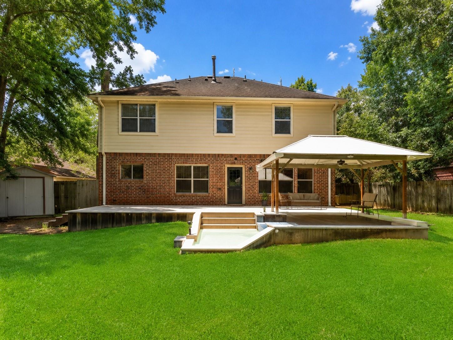 10 Otter Lodge Place