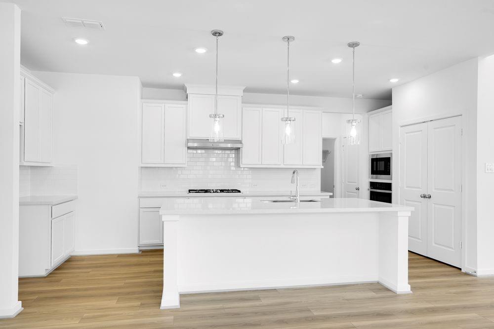 21942 Carinda Crescent Court