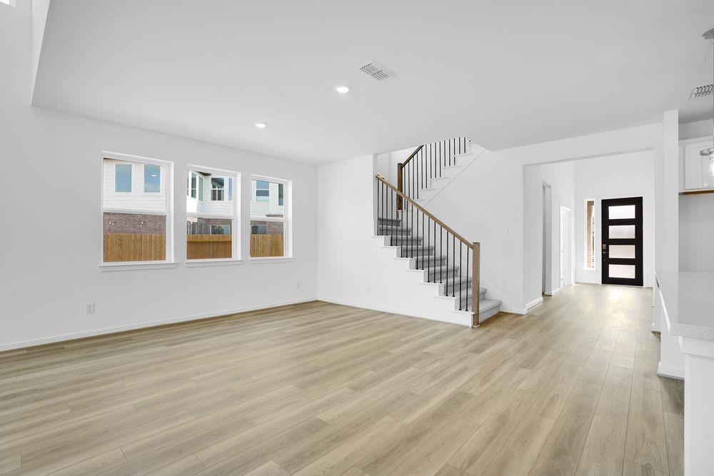 21942 Carinda Crescent Court