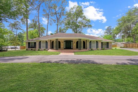 Photo of 3 Briarwood Drive, Conroe, TX 77301 (MLS # 24096959)