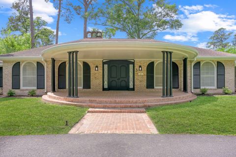 Photo of 3 Briarwood Drive, Conroe, TX 77301 (MLS # 24096959)