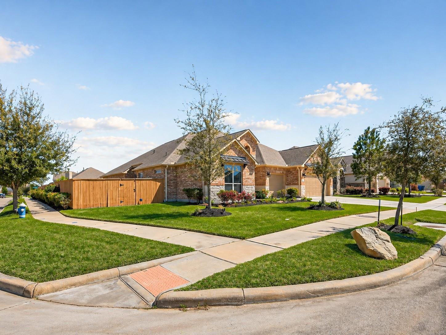 15410 Trumball Manor Drive