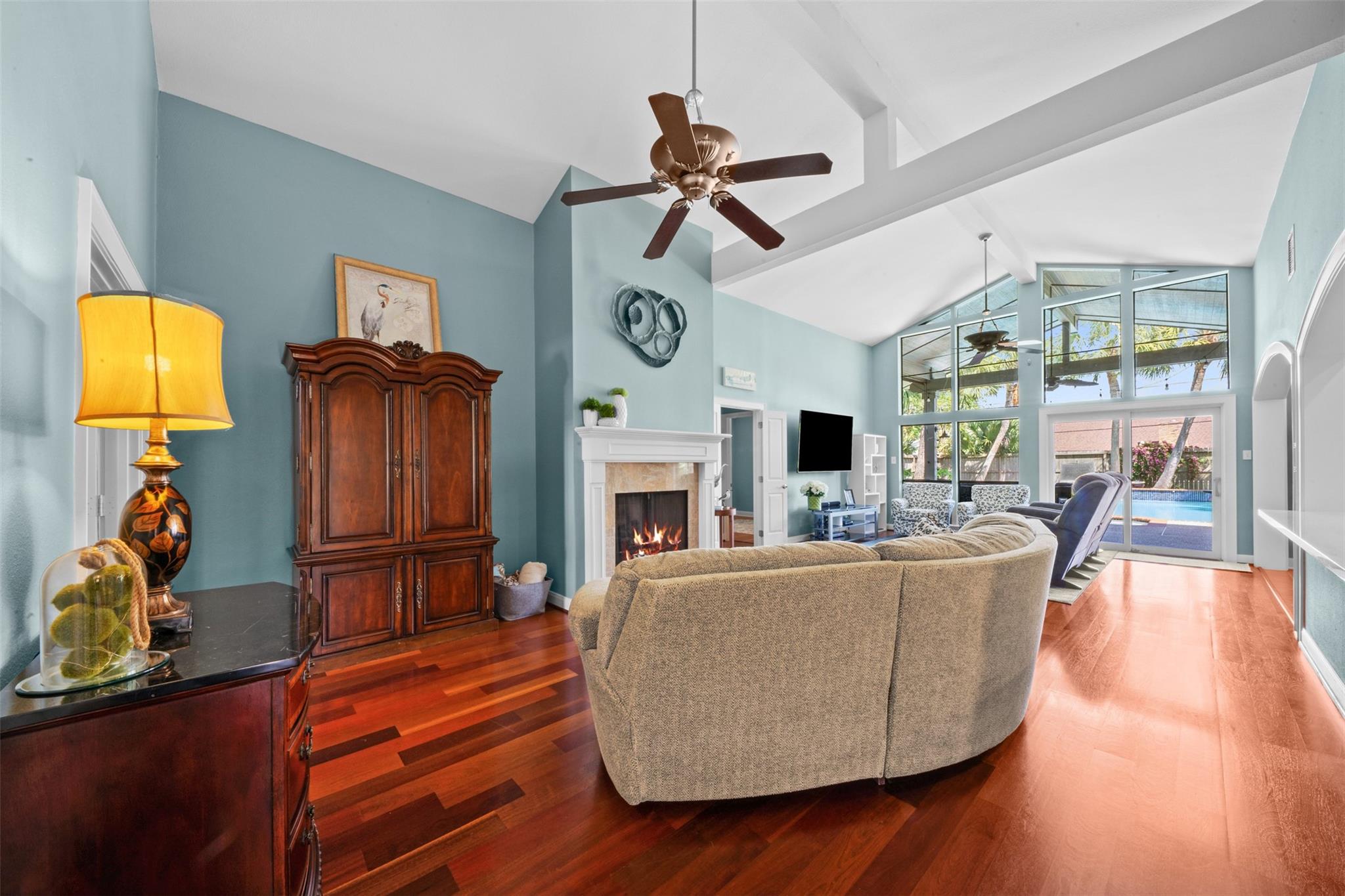 638 Bay Club Drive