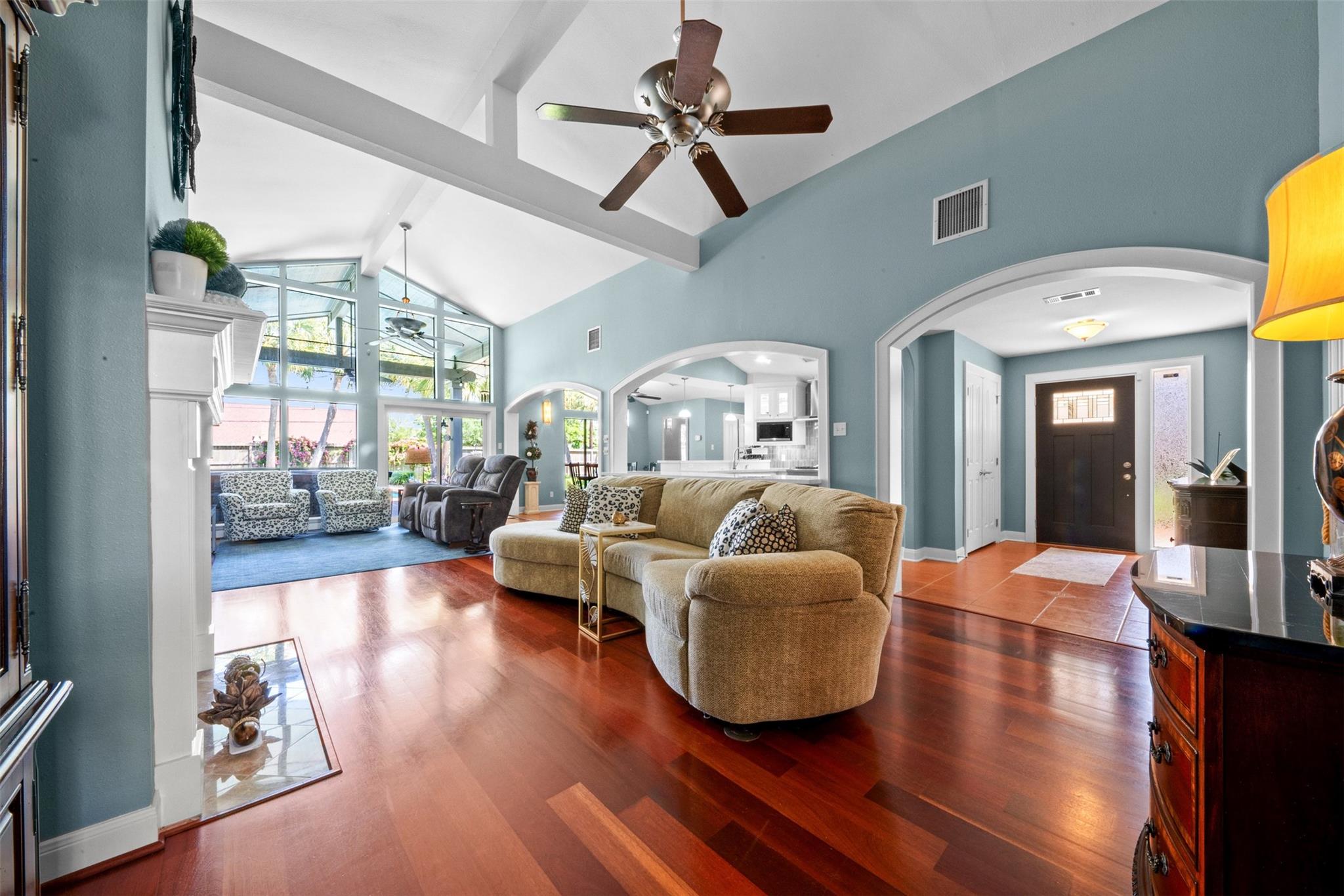 638 Bay Club Drive