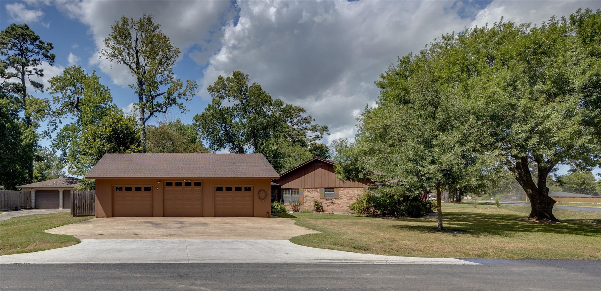 5821 Russell Lane Lane