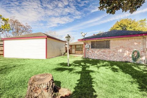 Tiny photo for 12519 N Lima Drive, Houston, TX 77099 (MLS # 88822160)