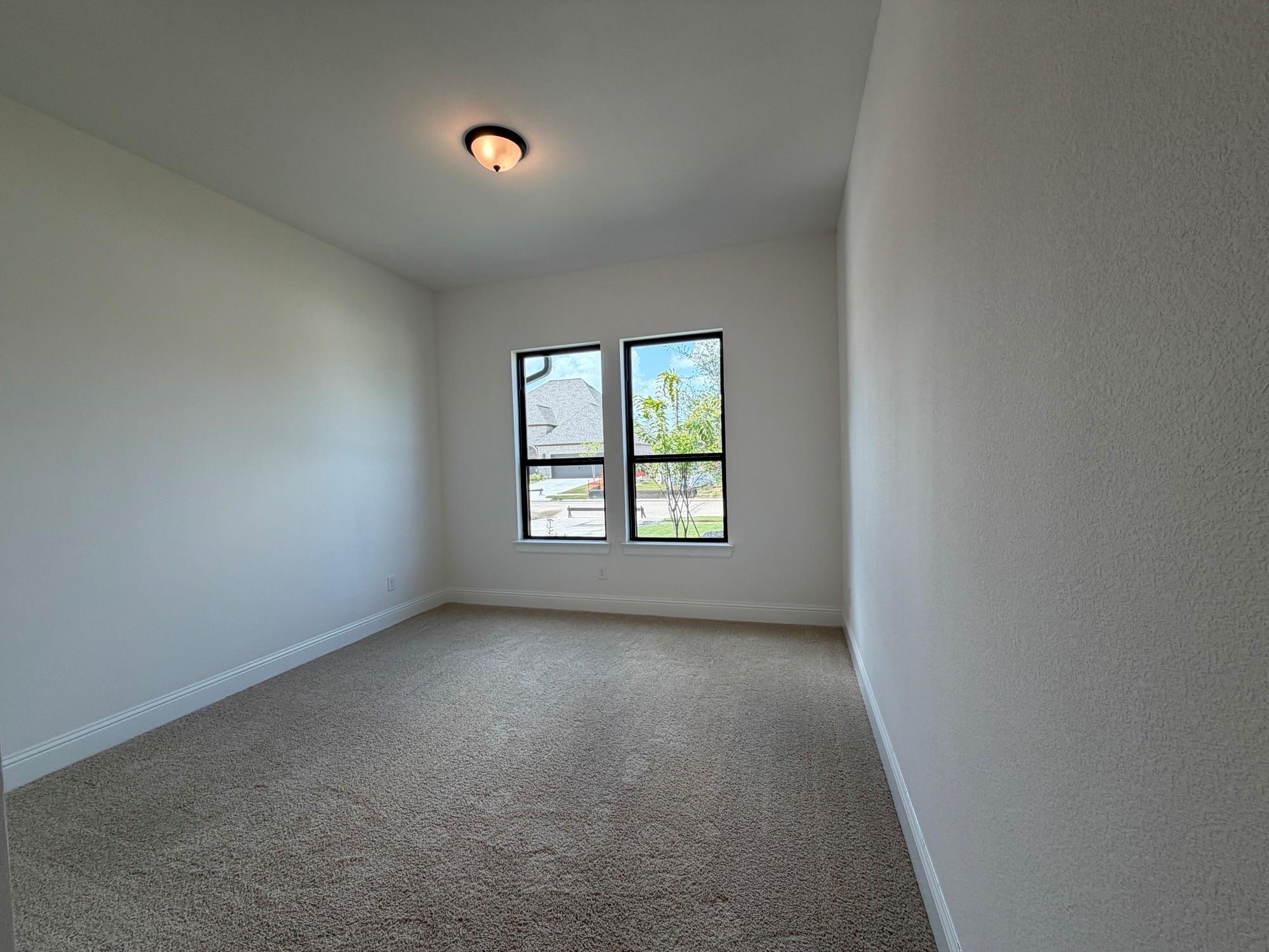 5206 Deer Valley Court