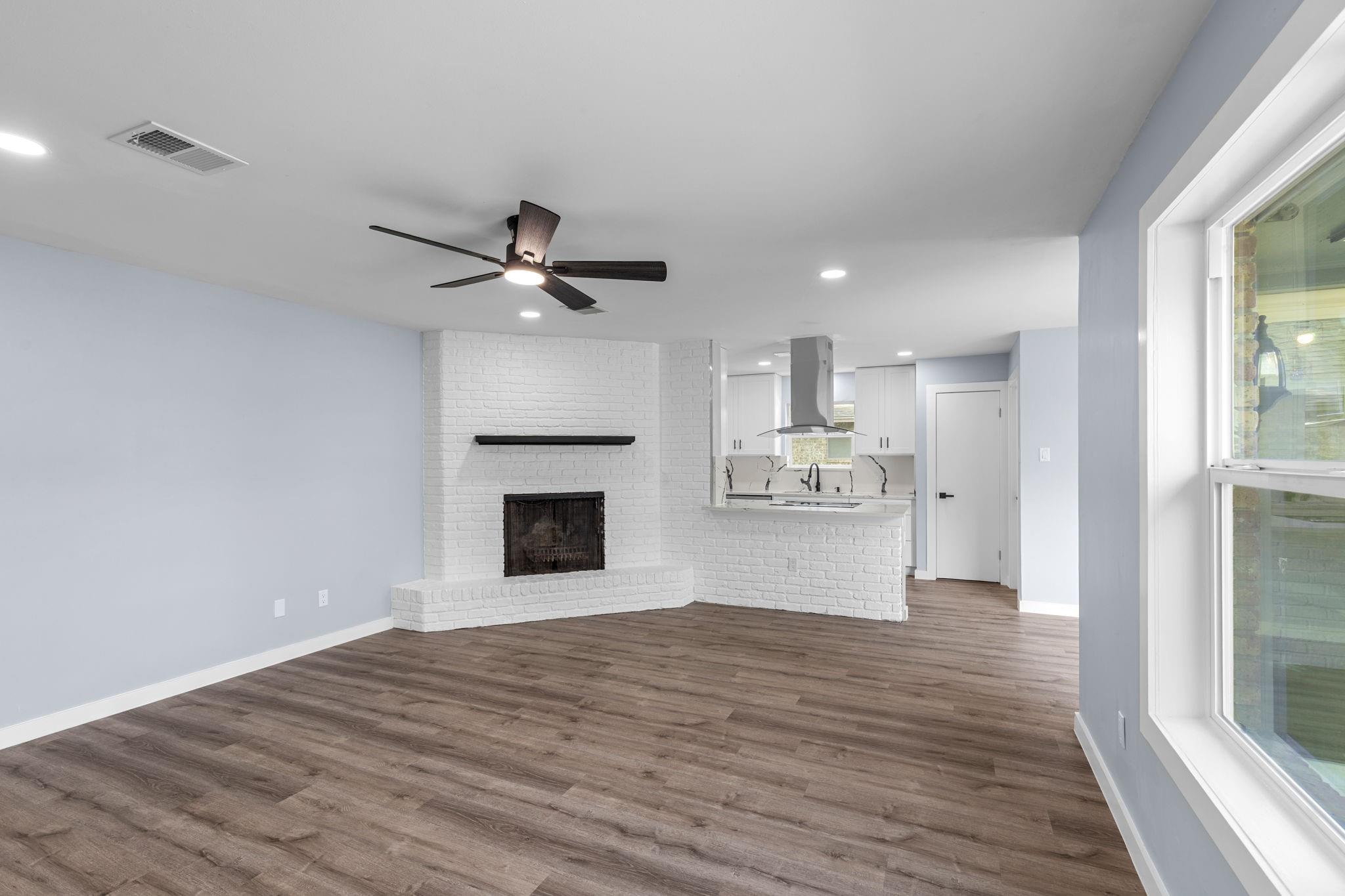 1805 Laurel Oaks Drive