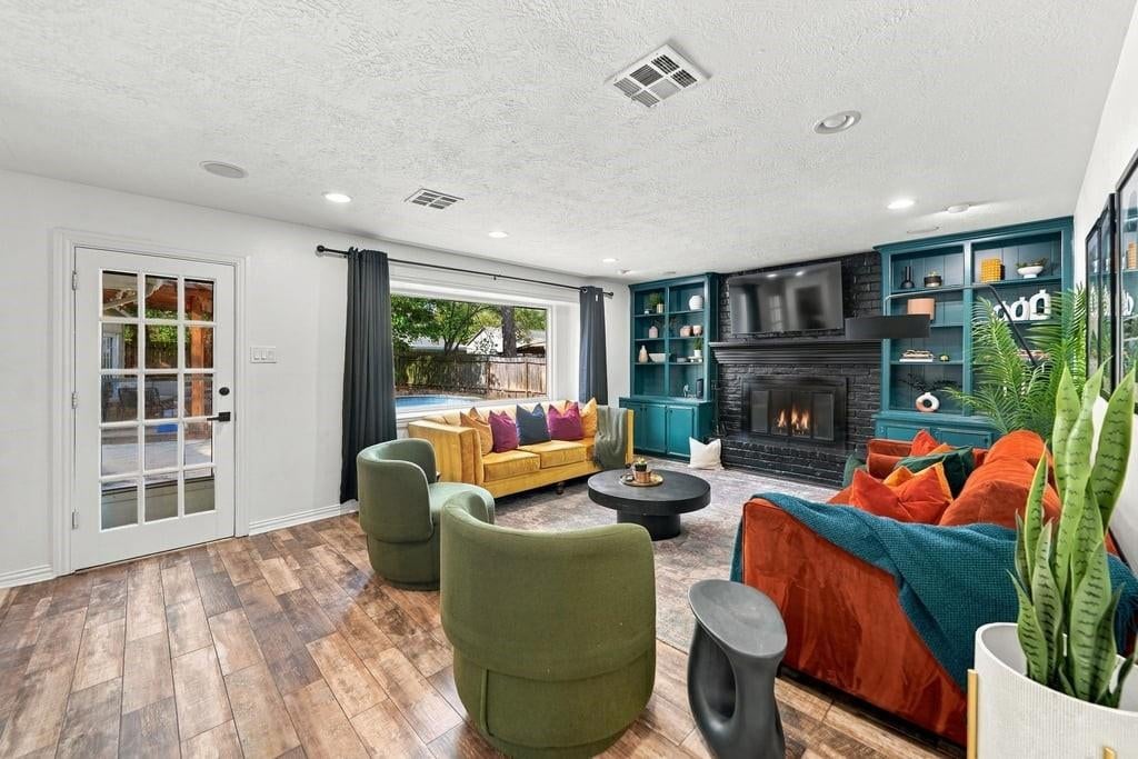 27209 Wells Lane