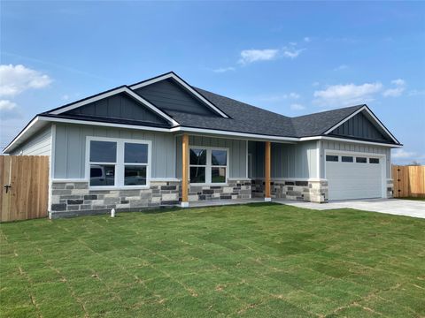 Photo of 605 Cactus Street, Giddings, TX 78942 (MLS # 91827911)