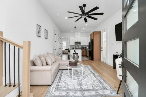 Photo of 7129 Sidney Street St #A, Houston, TX 77021 (MLS # 91509660)